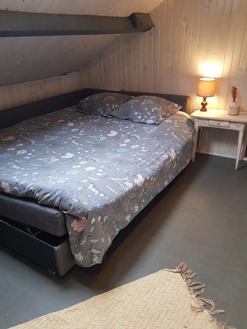 Maison entière 6 à 8 personnes au Mans proche circuit Vacation rental in Le Mans