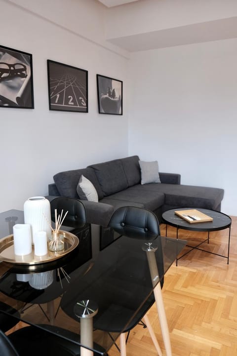 SynPiraeus Apartments & Studios Apartment in Pireas