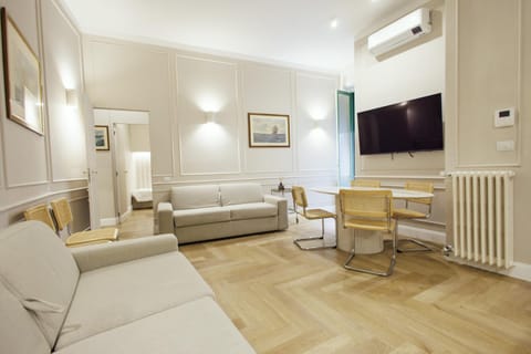 Living room, Lunch, internet, internet