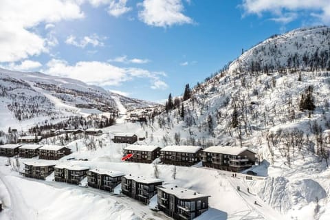Property building, Day, Natural landscape, Winter, Location