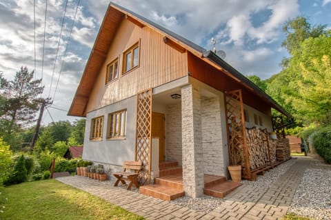 Property building, Spring