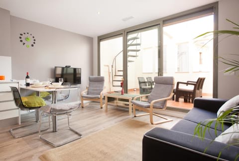 Kitchen or kitchenette, Living room, Dining area