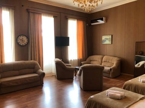 TV and multimedia, Living room