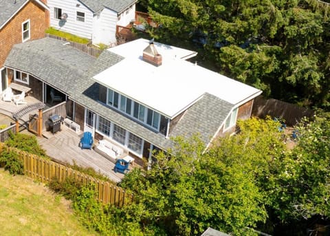 Hummingbird Cottage-MCA #50070 House in Manzanita