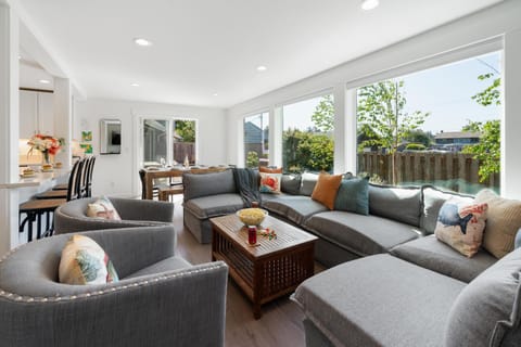 Sanctuary in the Shire-MCA#50080 House in Manzanita