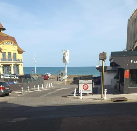 Plat Gousset - RDC Bed and Breakfast in Granville