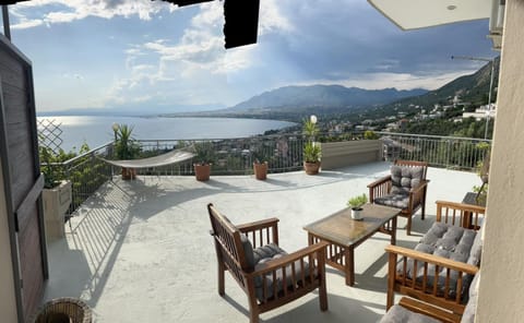 Patio, Day, Natural landscape, View (from property/room), Seating area, Dining area, Mountain view, Sea view