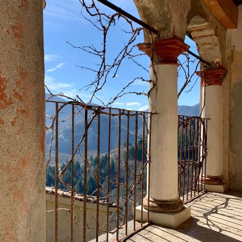 Balcony/Terrace, Balcony/Terrace, Mountain view