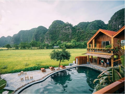 Property building, Swimming pool