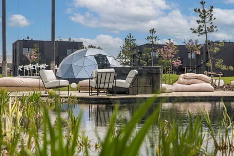 Day, Natural landscape, Garden, Seating area, Garden view, Lake view, Swimming pool, Swimming pool