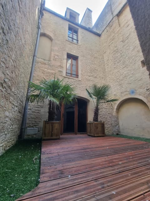 La Bayeuzen - La Tropicale - Love Room Apartment in Bayeux