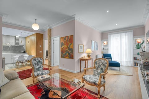 Kitchen or kitchenette, Living room