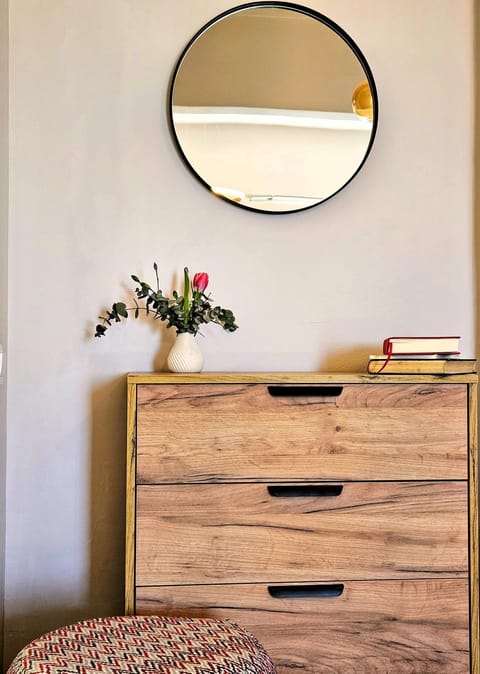 Decorative detail, locker