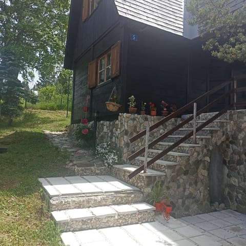 Vikendica Malović House in Montenegro