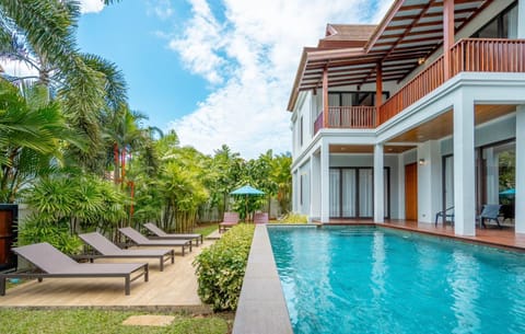 Property building, Swimming pool