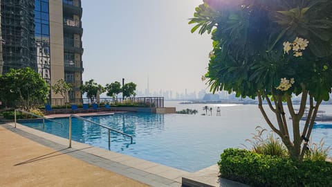 Day, Pool view, Swimming pool, sunbed
