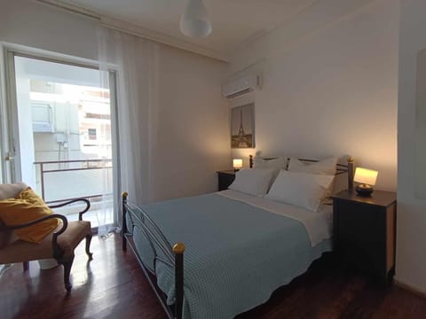 Apartment by the Sepolia metro Apartment in Athens