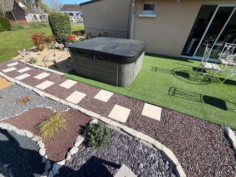 Patio, Spring, Garden