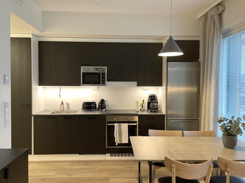 Dining area, dishwasher, minibar, pet friendly, stove, toaster, kitchen