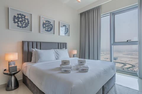 Bed, View (from property/room), Photo of the whole room, Bedroom