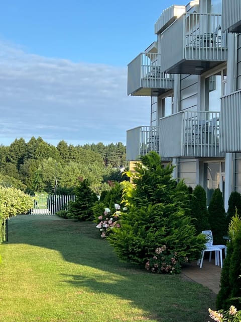 Property building, Garden, View (from property/room), Balcony/Terrace