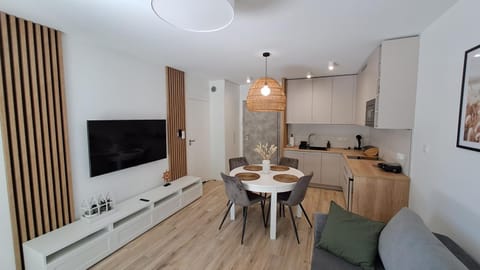 TV and multimedia, Kitchen or kitchenette