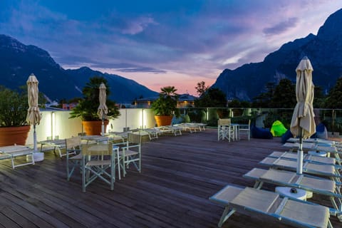 Balcony/Terrace, Internal: Not applicable to any particular room