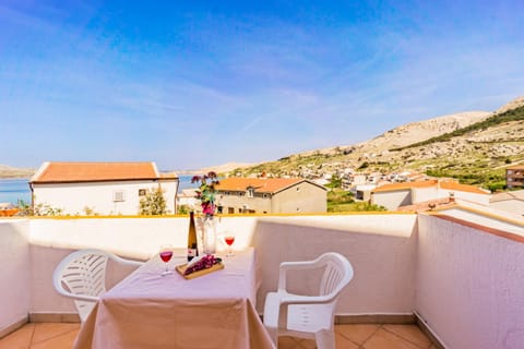 View (from property/room), Balcony/Terrace, Balcony/Terrace, Mountain view