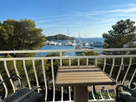 View (from property/room), Balcony/Terrace, Sea view