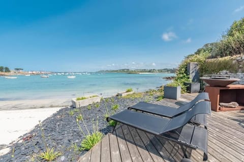 TY KOREJOU - splendide maison avec sauna les pieds dans l'eau House in Plouguerneau