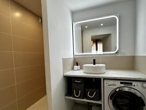 KER HERA.Bain de lumière à ETEL Apartment in Étel