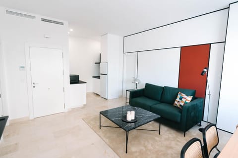 Kitchen or kitchenette, Living room