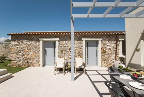 Patio, Balcony/Terrace