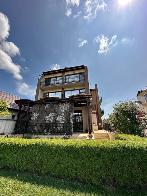 Property building, Day, Natural landscape