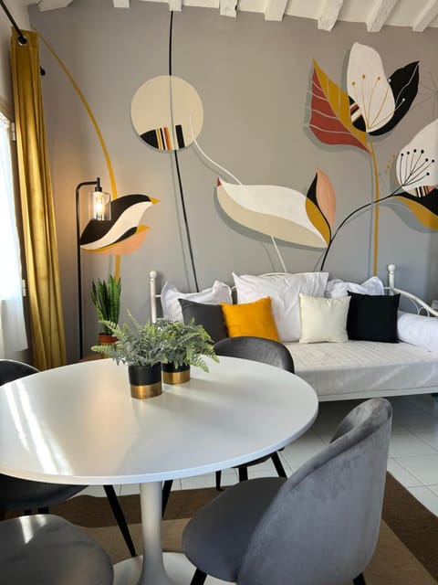 Tower 22 - Centre and near train station Apartment in Modena