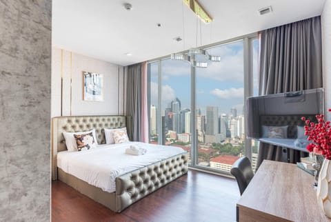 Bed, TV and multimedia, Living room, Photo of the whole room, Bedroom, City view