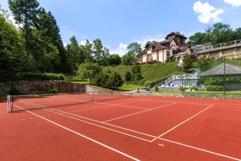 Day, Tennis court, Tennis court