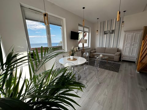 Living room, Sea view