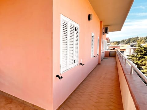 Property building, Balcony/Terrace