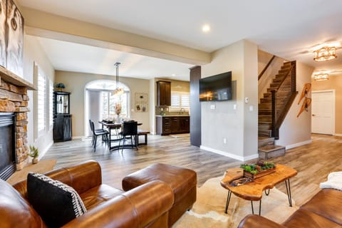 8 Mi to Keystone Home with Hot Tub in Dillon House in Dillon