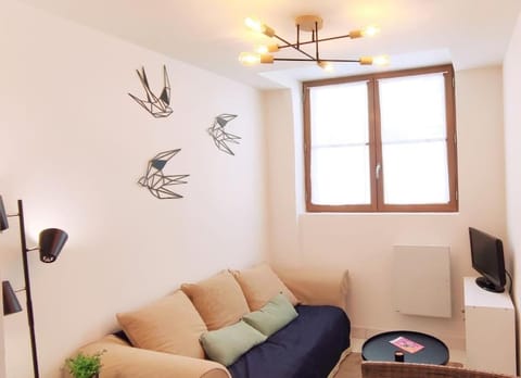 Communal lounge/ TV room, TV and multimedia, Living room, fireplace