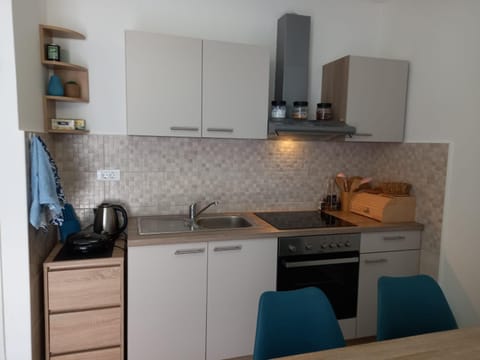 Coffee/tea facilities, Kitchen or kitchenette, pet friendly, stove, toaster