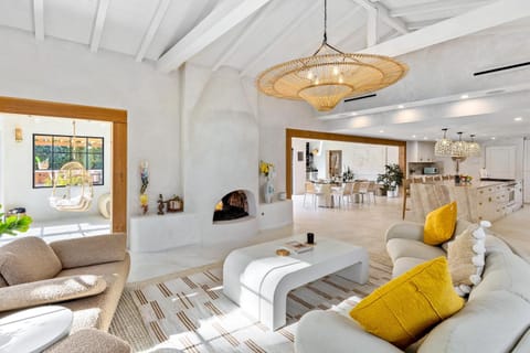 Casa De Tierra by ACME House Company Villa in Palm Springs