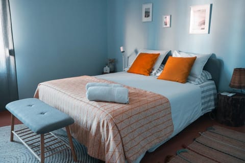 Bedroom, Pool view, Area and facilities, air conditioner