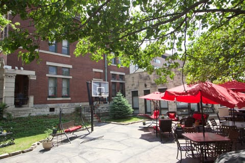 Property building, Patio, Street view, Location
