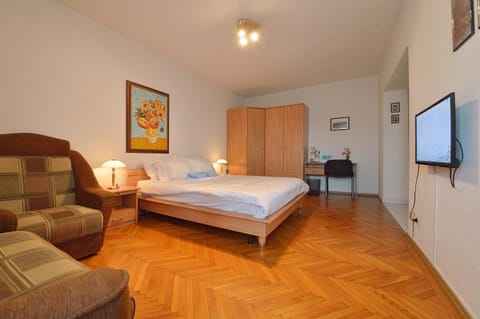Living room, Seating area, Bedroom