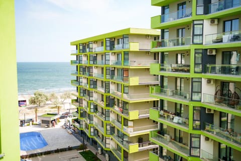 View (from property/room), Balcony/Terrace, Pool view