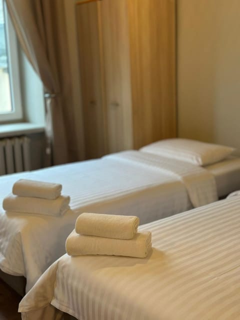 Bathroom, Guests, Guests, towels