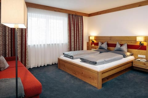 Living room, Photo of the whole room, Bedroom