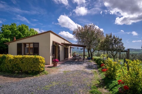 Agriturismo Il Canterino Farm Stay in Tuscany